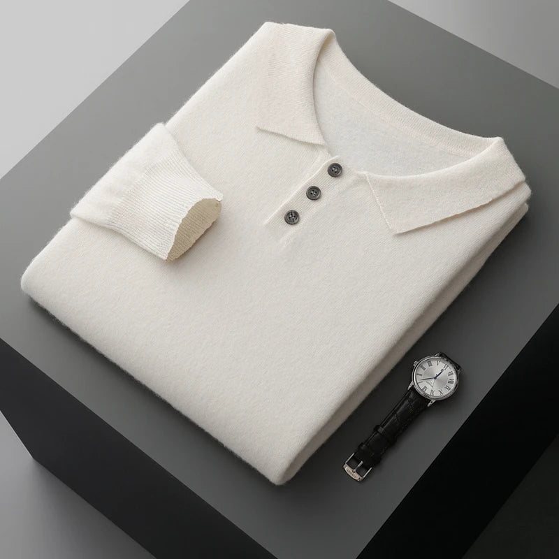 Suéter masculino em lã merino com gola polo e botões frontais dobrado com acabamento elegante