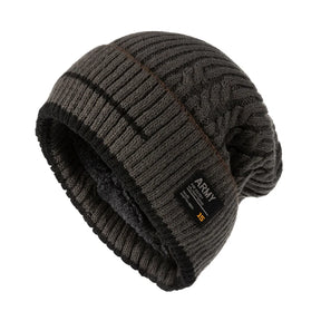 Gorro Térmico em tricô trabalhado com interior quente e confortável para o inverno.