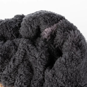 Gorro Térmico em tricô trabalhado com interior quente e confortável para o inverno.