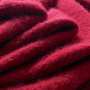 Suéter masculino em cashmere com gola alta e textura macia elegante para inverno sofisticado