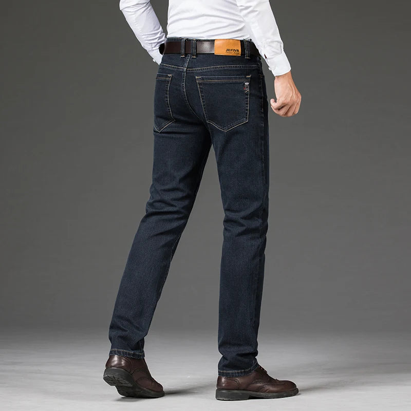 Calça Jeans Masculina Reta Clássica em Denim Confortável