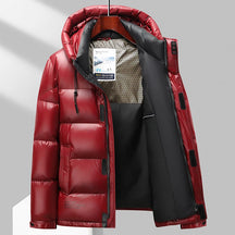 Jaqueta puffer masculina com capuz removível e acabamento brilhante com enchimento em pluma para inverno frio