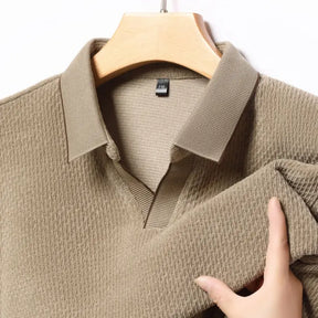 camisa polo masculina de tricot manga longa com tecido macio e elegante exibindo textura do knitwear