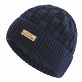 Gorro Térmico Nordic em tricô trabalhado com forro interno quente para dias frios.