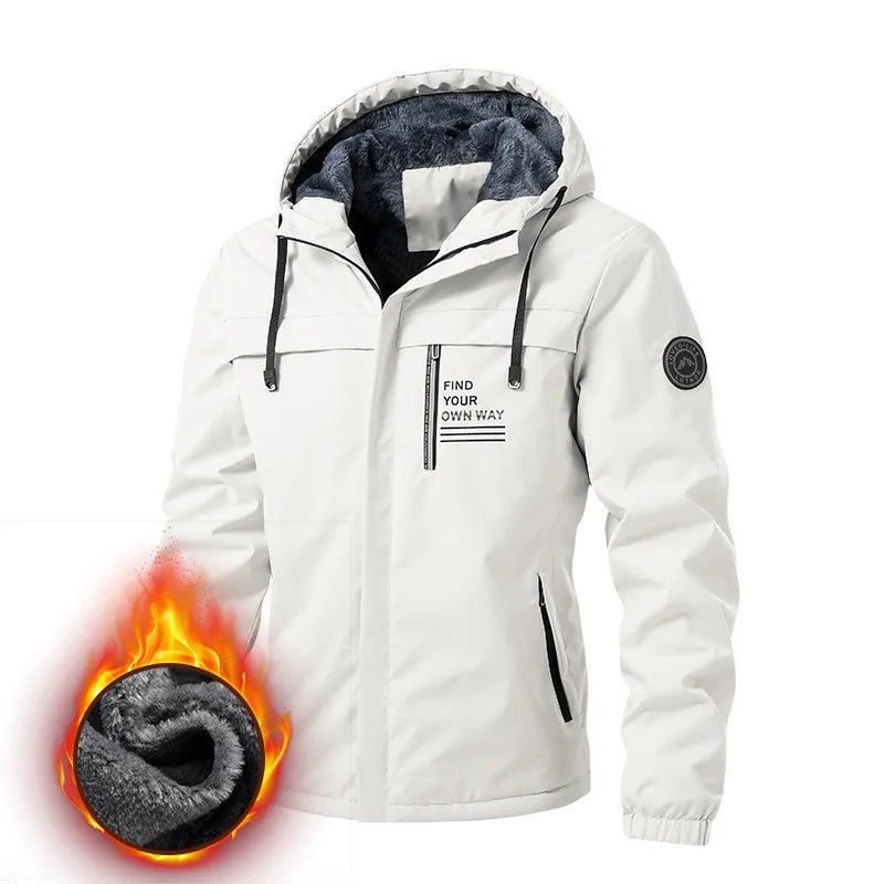 Jaqueta masculina preta térmica com interior peluciado e capuz para proteção contra frio intenso no inverno.