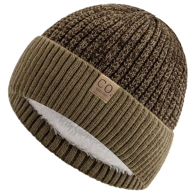 Gorro Térmico Aspen em tricô premium com forro interno em pelúcia para dias frios