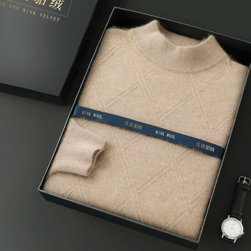 Suéter masculino gola alta em mink cashmere com textura felpada e acabamento premium para inverno