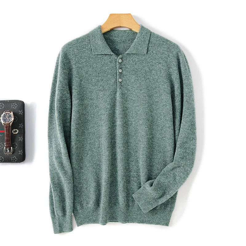 Suéter masculino em lã merino com gola polo e botões frontais dobrado com acabamento elegante