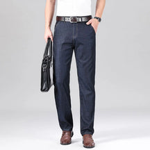 Calça Jeans Masculina Reta em Denim Leve com Lyocell