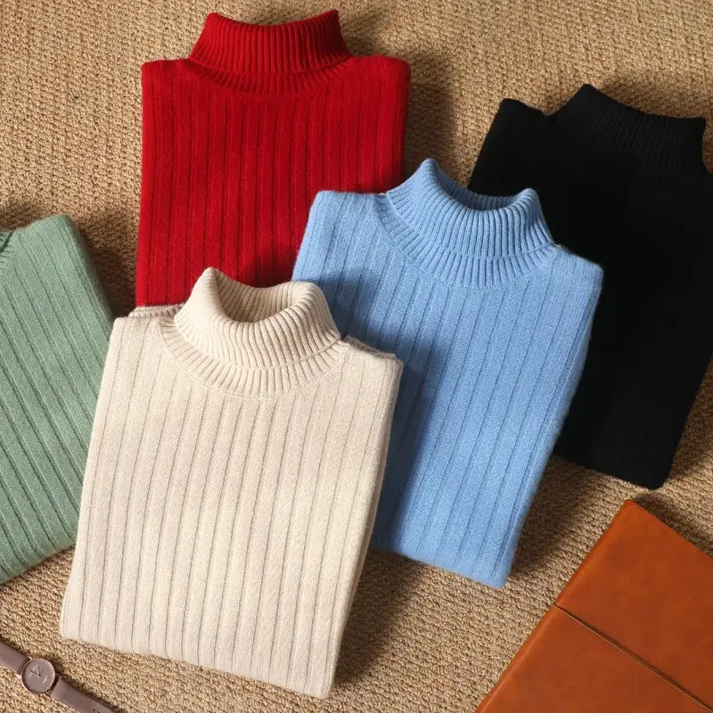 Suéter masculino gola alta em lã merino com textura canelada e visual elegante para inverno