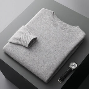 Suéter masculino em lã merino com gola careca e acabamento minimalista elegante para inverno