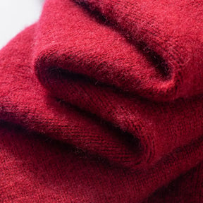 Suéter masculino em cashmere com gola alta e textura macia elegante para inverno sofisticado