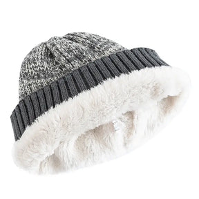 Gorro Térmico Aspen em tricô premium com forro interno em pelúcia para dias frios