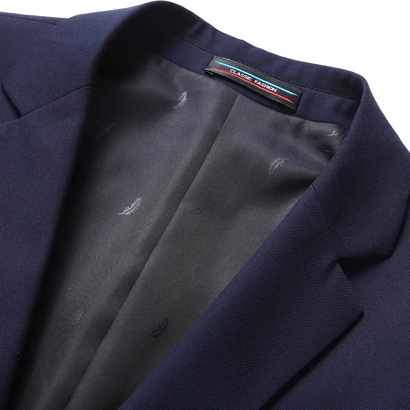 Blazer masculino social slim fit marinho com design elegante e acabamento sofisticado para eventos e ambiente executivo