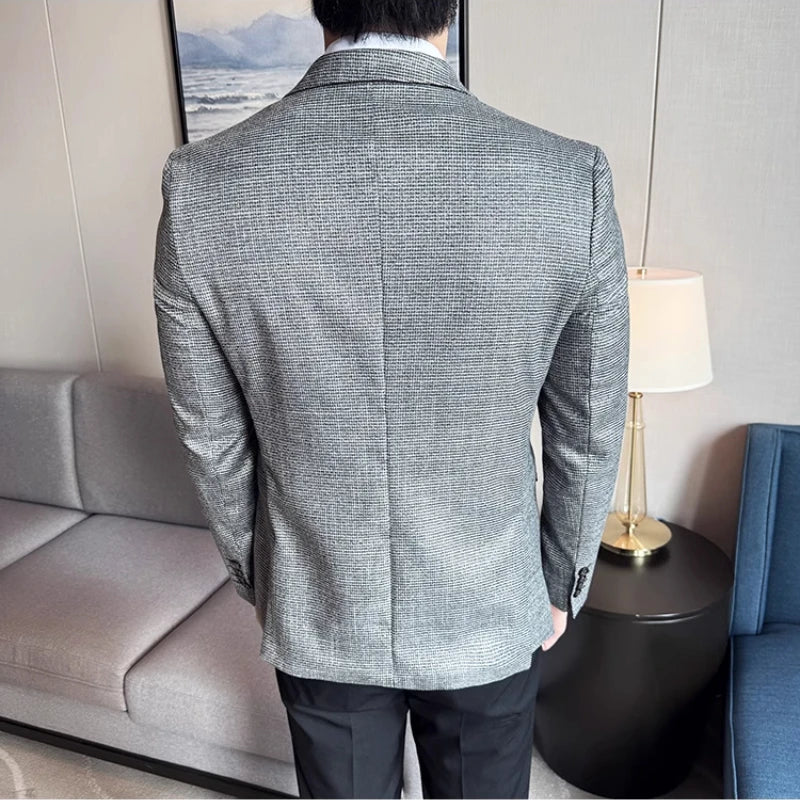 Blazer masculino social slim fit com textura sofisticada e modelagem elegante para eventos formais