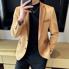 Blazer masculino social slim fit caramelo com acabamento sofisticado e design elegante para ocasiões especiais