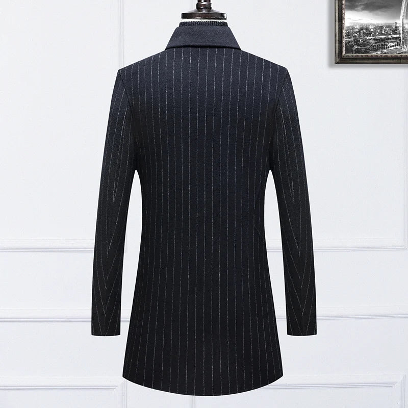 Casaco masculino de lã premium azul escuro com padronagem risca de giz e design executivo sofisticado para inverno