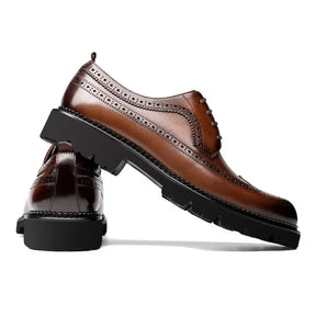 Sapato social Derby Wingtip masculino premium com acabamento sofisticado e solado robusto contemporâneo