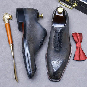 Sapato social Oxford masculino premium com gravação artística exclusiva e acabamento sofisticado de luxo
