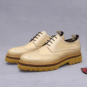 Sapato social Oxford Wingtip masculino premium com design brogue sofisticado e solado tratorado moderno