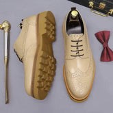 Sapato social Oxford Wingtip masculino premium com design brogue sofisticado e solado tratorado moderno