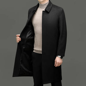 Sobretudo masculino de lã premium com fechamento frontal por botões e design elegante para inverno