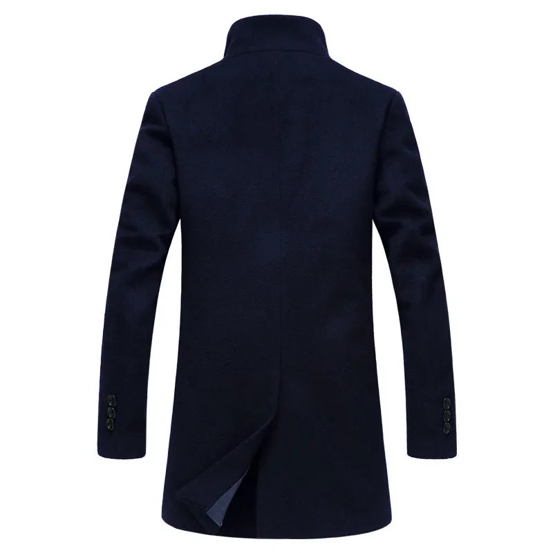 Sobretudo masculino de lã slim fit com gola padre elegante e corte alongado sofisticado para inverno